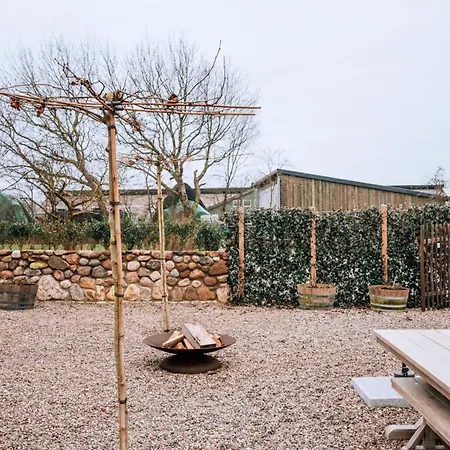 فندق Landliebe 10 *